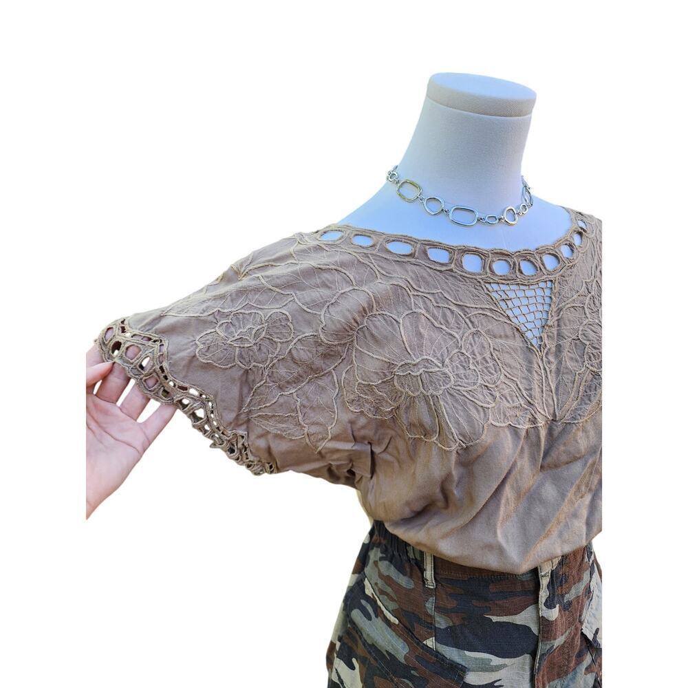 Vtg Jane Ashley Tan Beige Embroidered Floral Cutout Boho Hippie Mesh Top Sz M - Picture 2 of 8